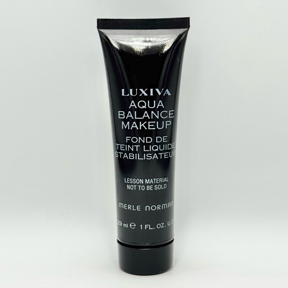 Merle Norman Luxiva Aqua Balance Makeup - MD78 - 1 fl. oz.